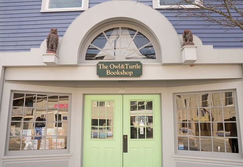 front of owl turtle coffee shop and book store in camden maine
